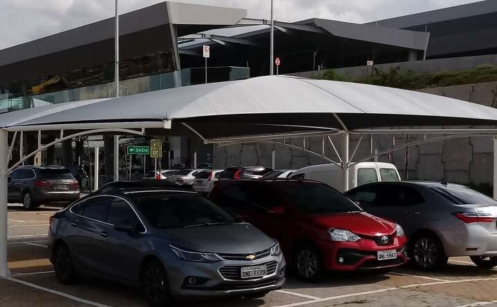 Cobertura estacionamento Aeroporto Internacional de Guarulhos Cobertura estacionamento Aeroporto Internacional de Guarulhos