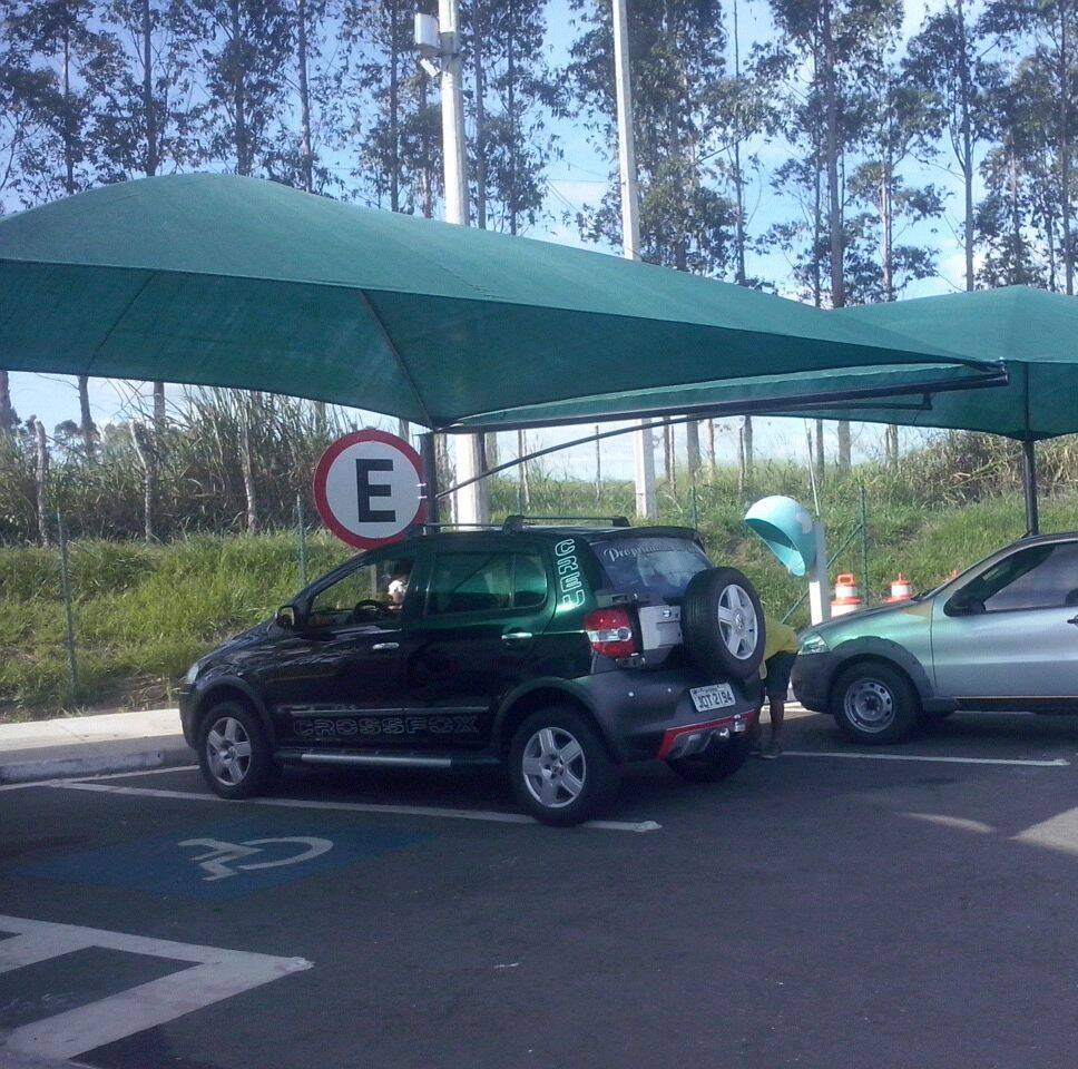 Cobertura para Estacionamento Hipermercados